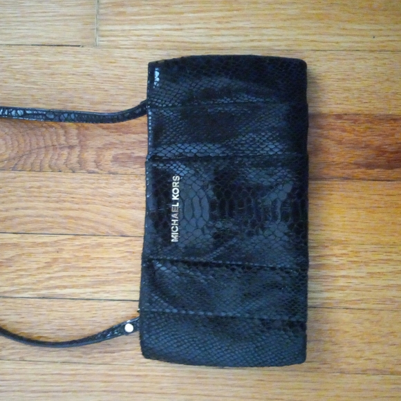 Michael Kors Handbags - Michael Kors Black Purse